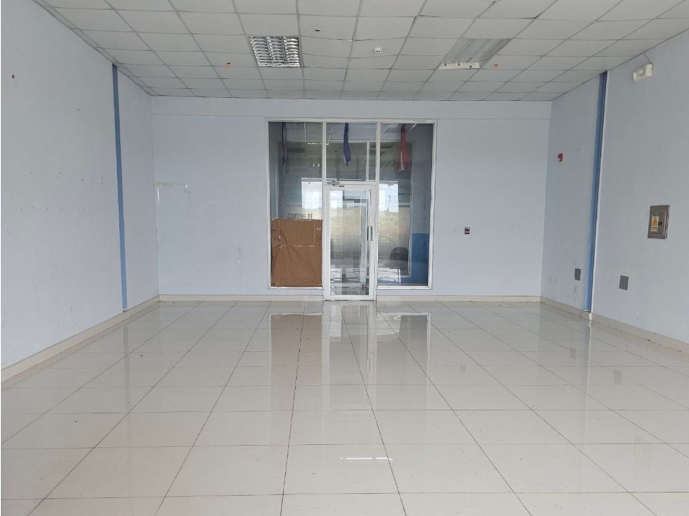 Se alquilan locales comerciales en Arraiján, Vista Alegre - 4