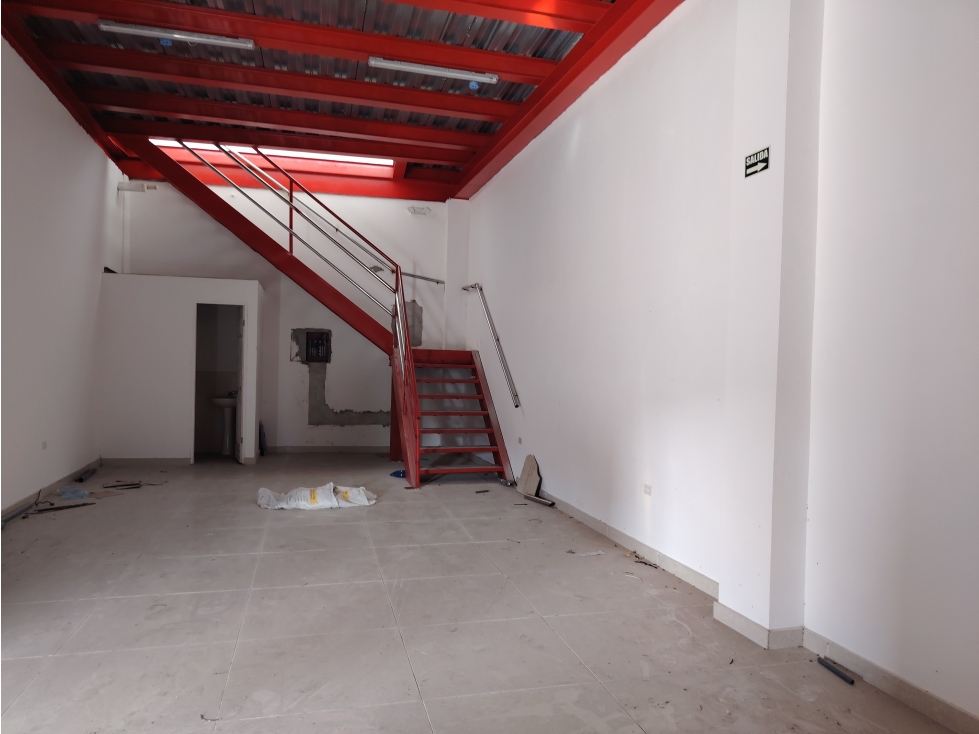 Se alquila local comercial de 220m2 en La Chorrera (DR) — foto 2