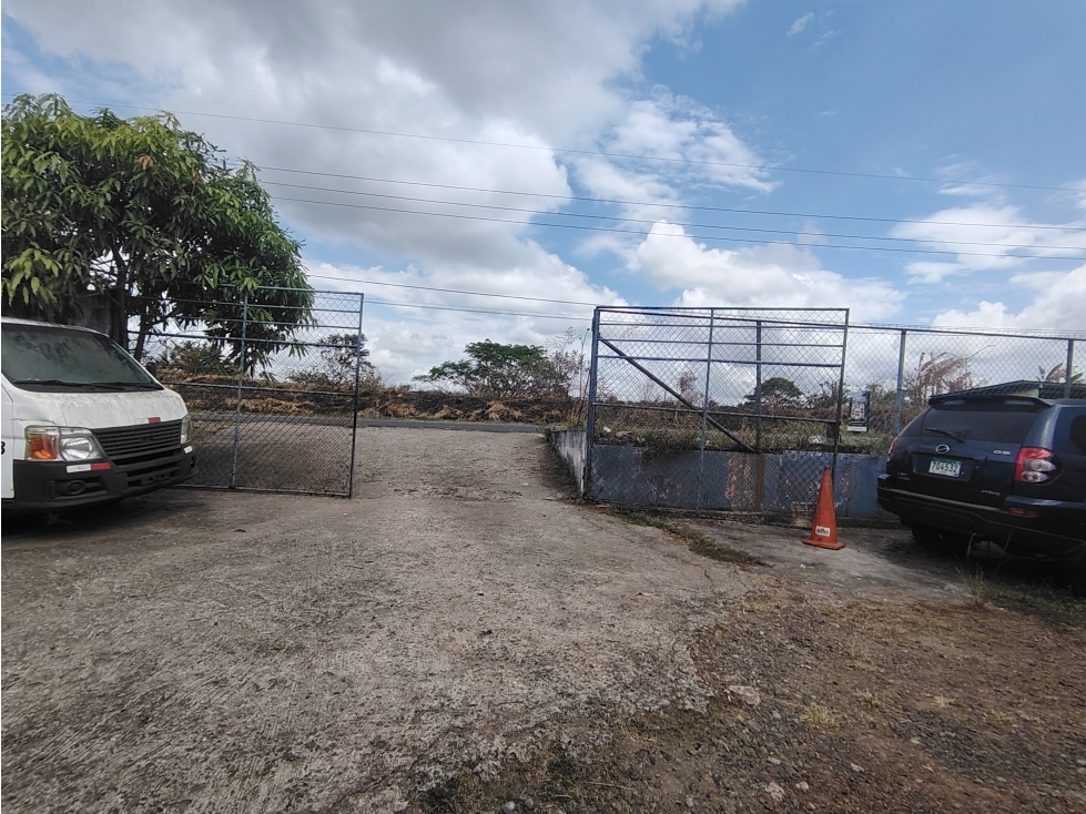 Terreno en venta con galera y taller de autos -La Chorrera (DR) — foto 3