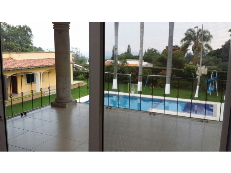 MAJESTUOSA CASA ESTILO COLONIAL EN RANCHO CORTES — foto 2