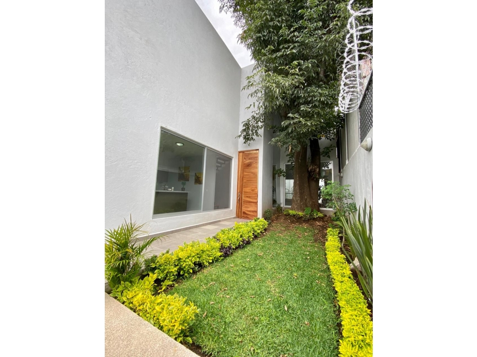 CASA EN VENTA EN PRADOS DE CUERNAVACA