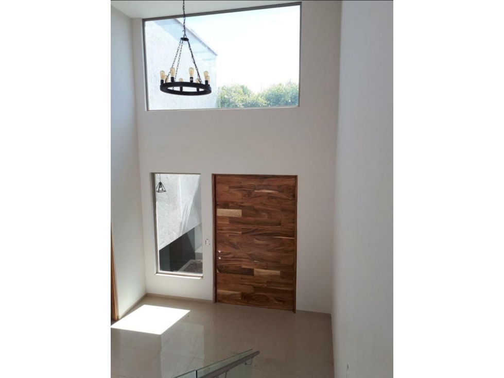 MODERNA CASA EN RENTA - 3
