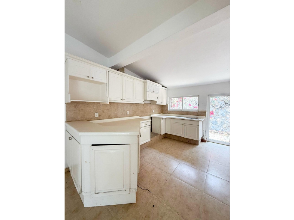 TERRENO EN VENTA EN EXCLUSIVA ZONA DORADA - 6