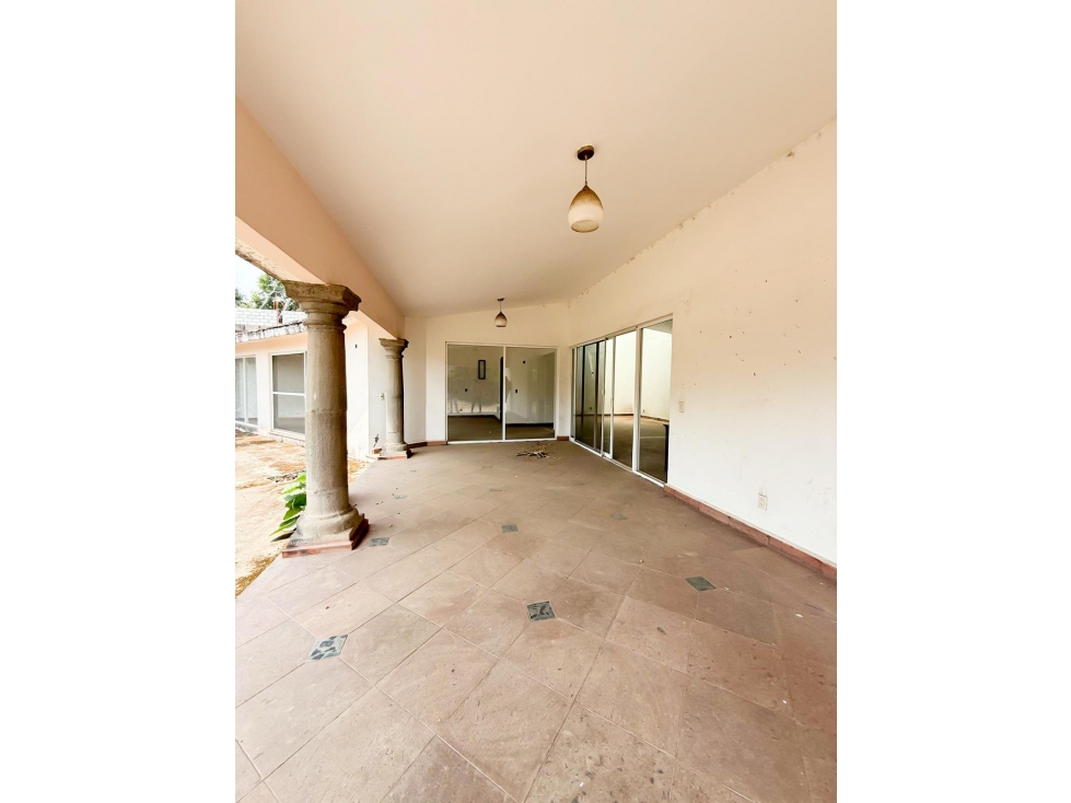 TERRENO EN VENTA EN EXCLUSIVA ZONA DORADA - 3