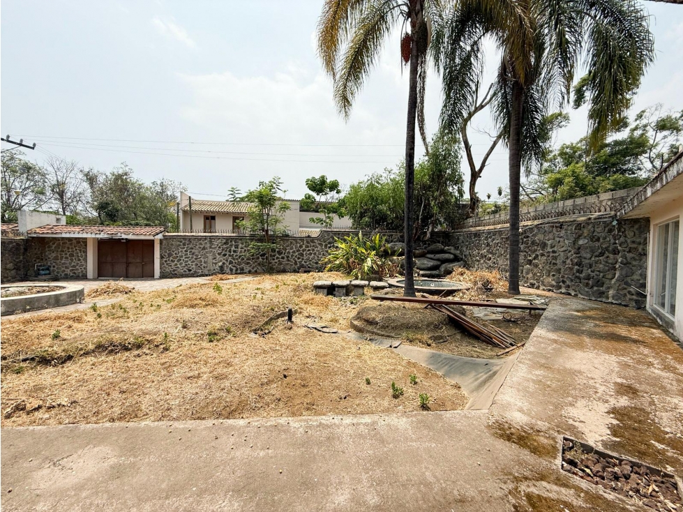 TERRENO EN VENTA EN EXCLUSIVA ZONA DORADA - 2