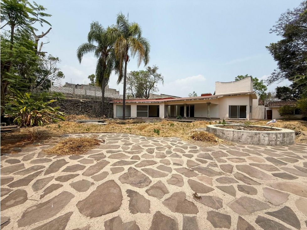 TERRENO EN VENTA EN EXCLUSIVA ZONA DORADA - 1