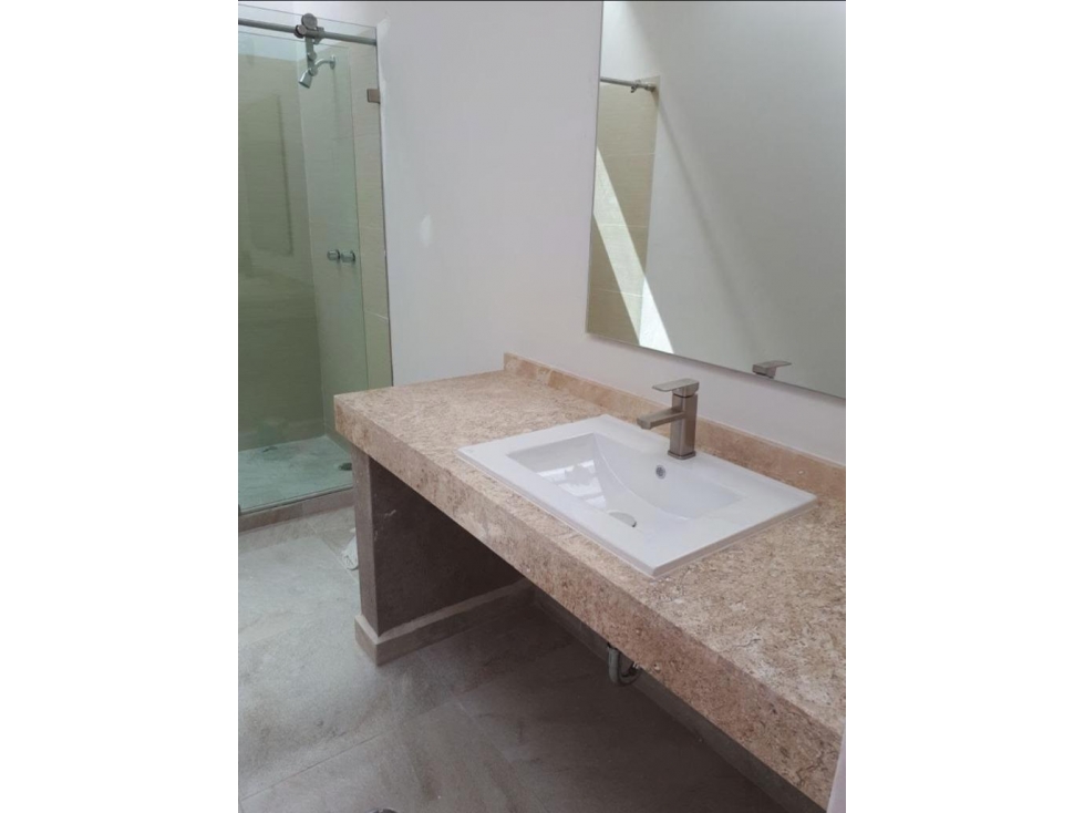 MODERNA CASA EN RENTA - 5