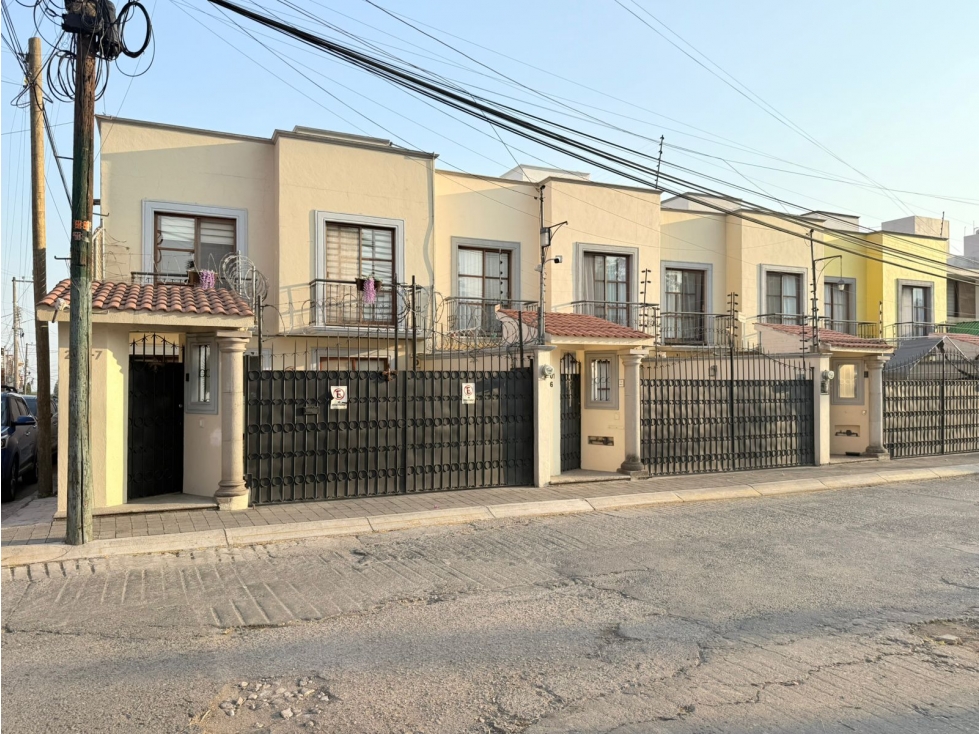 CASA EN VENTA EN COLONIA EL EMPLEADO