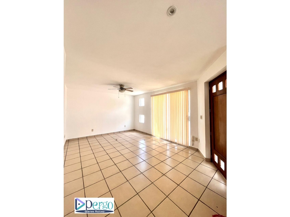 CASA EN VENTA EN CONDOMINIO PUERTA DEL SOL - 3