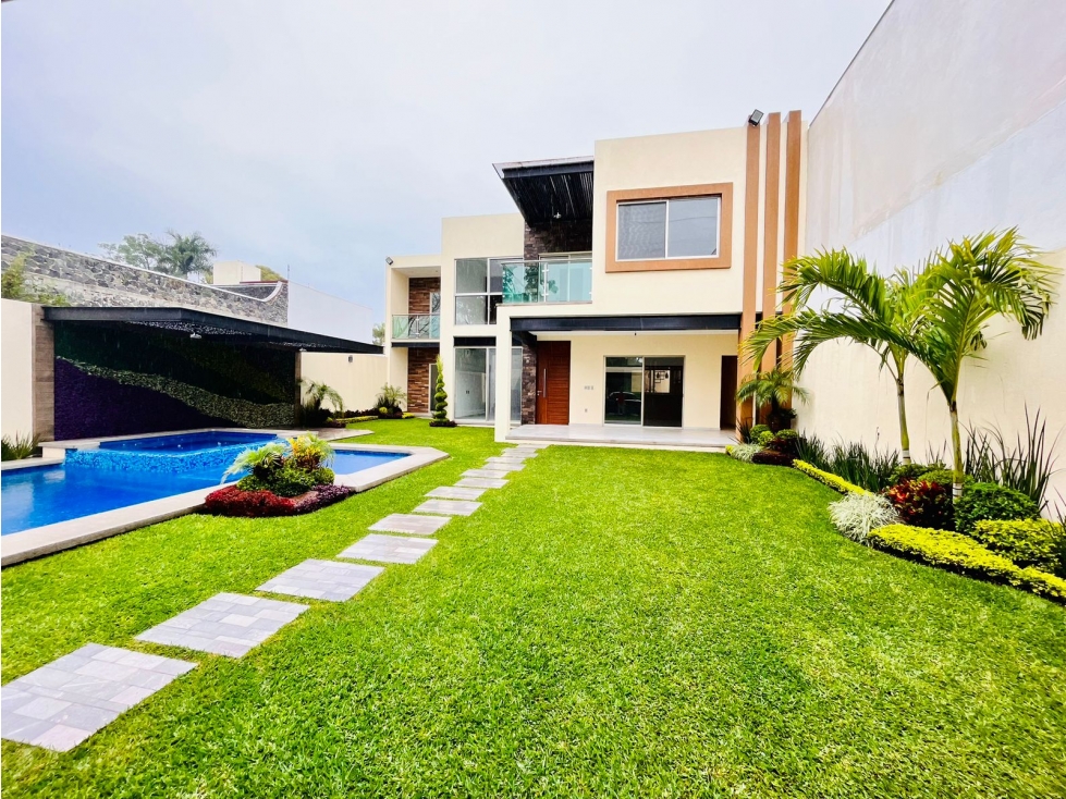 CASA EN VENTA EN ZONA DORADA - 1