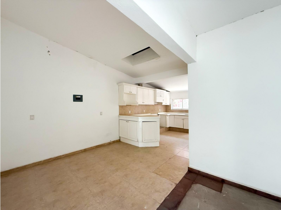 TERRENO EN VENTA EN EXCLUSIVA ZONA DORADA - 5