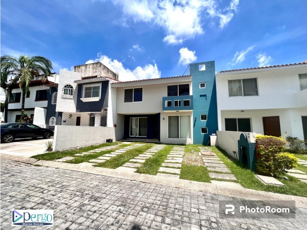 CASA EN VENTA EN CONDOMINIO PUERTA DEL SOL - 1
