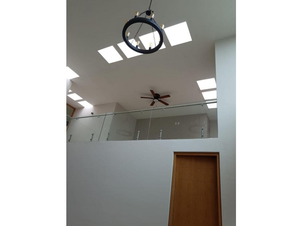 MODERNA CASA EN RENTA - 6