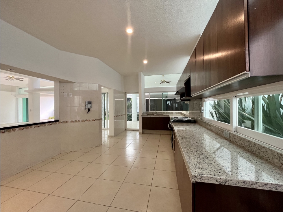 MODERNA CASA DE UN SOLO NIVEL EN VENTA EN ZONA NORTE — foto 6