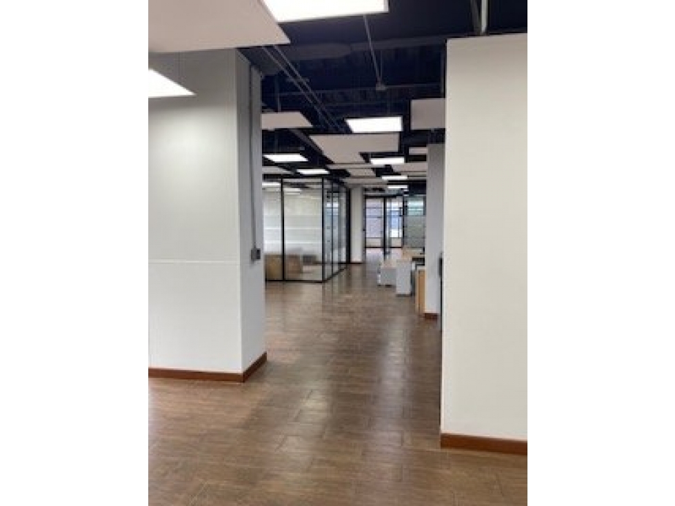 Excelente oficina corporativa al frente de Unicentro Edificio GRADECO — foto 6