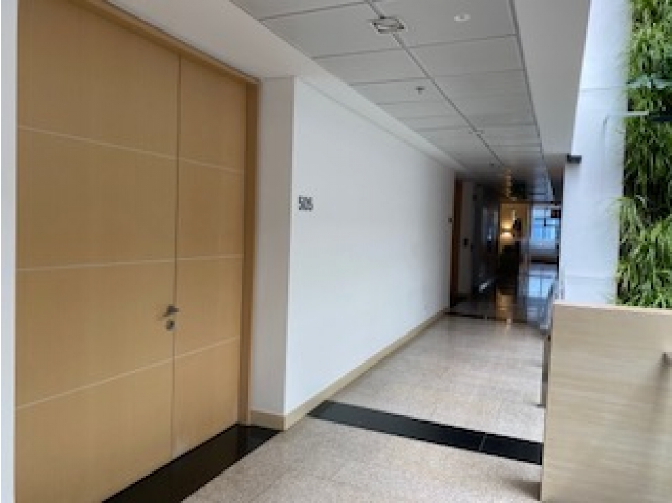 Excelente oficina corporativa al frente de Unicentro Edificio GRADECO — foto 4