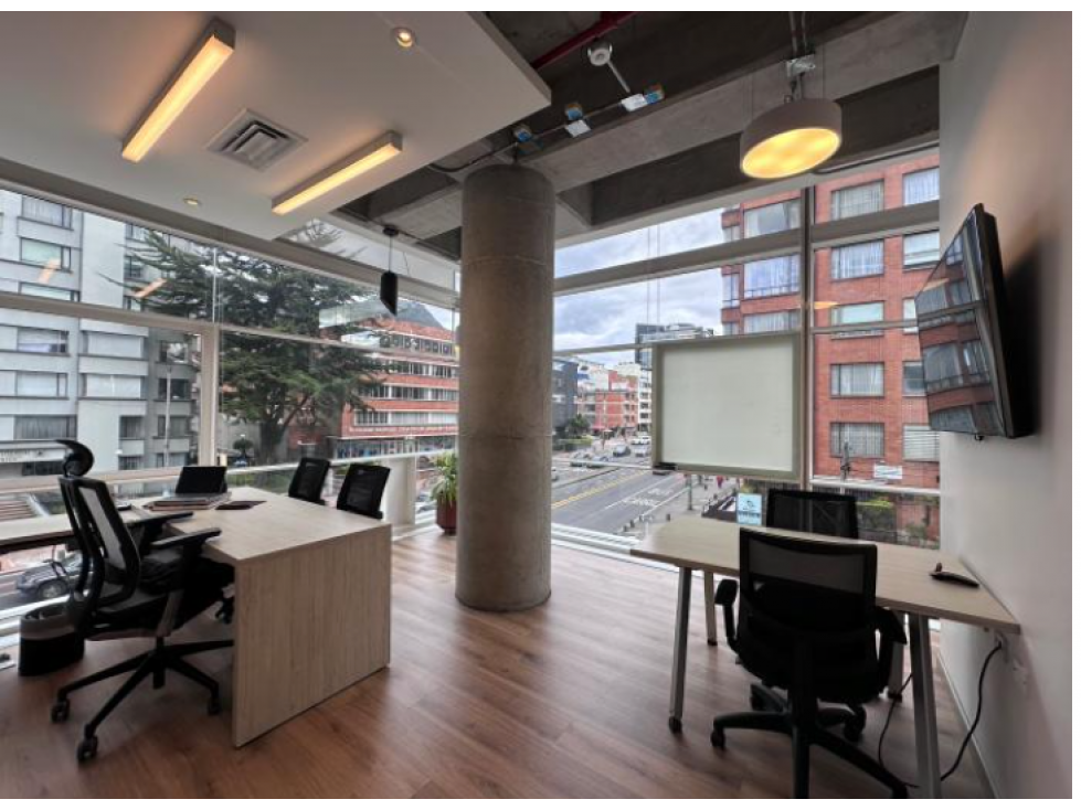 Excelente Oficina Corporativa Quinta Camacho sobre Cra. 7 — foto 3