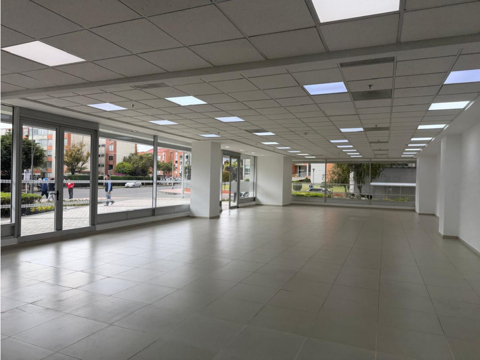 Excelente virtrina comercial local Centro Empresarial Colpatria - 3