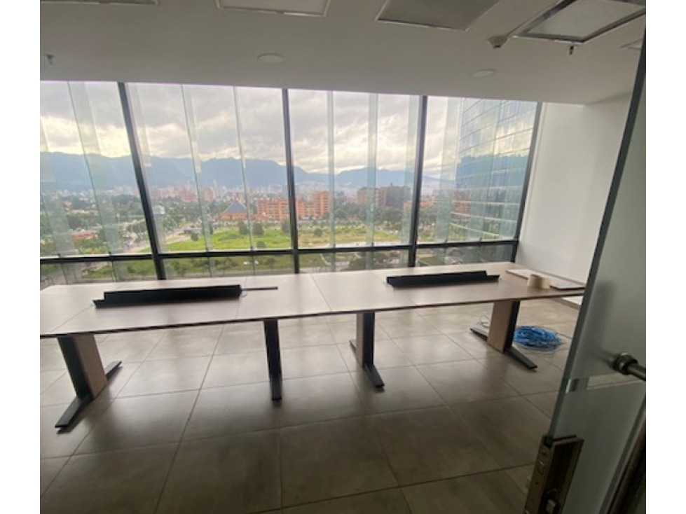 PISO DE OFICINAS CORPORATIVAS CIUDAD EMPRESARIAL SARMIENTO ANGULO — foto 6
