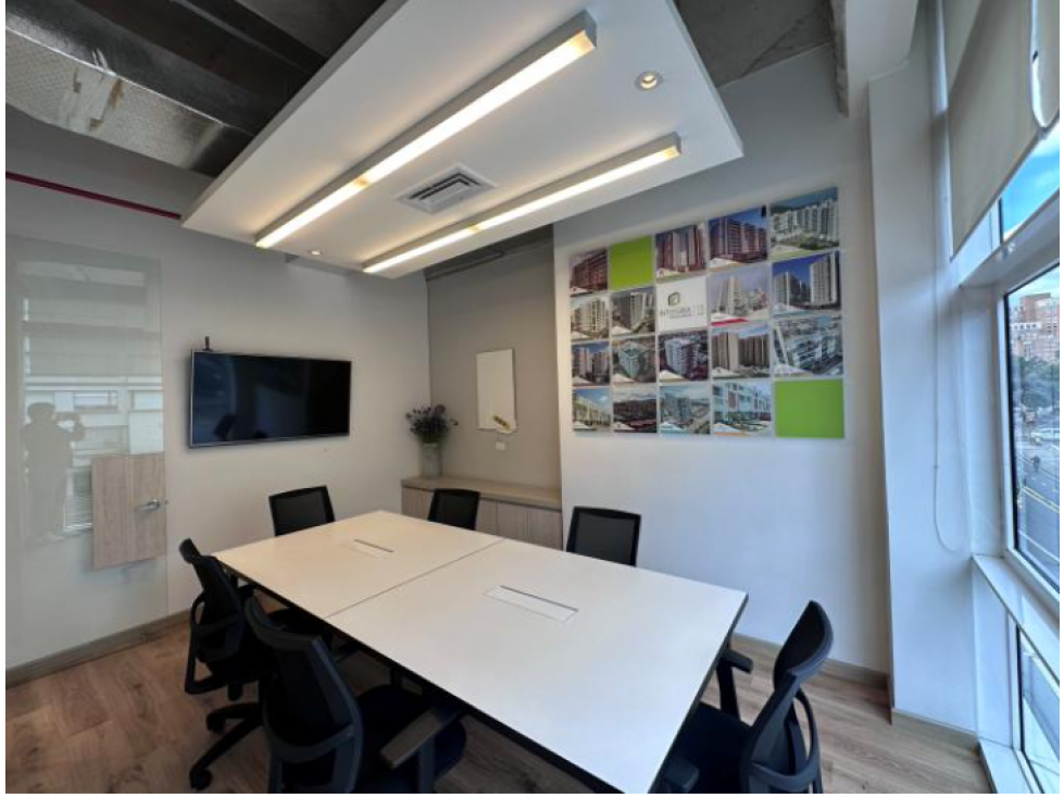 Excelente Oficina Corporativa Quinta Camacho sobre Cra. 7 — foto 4