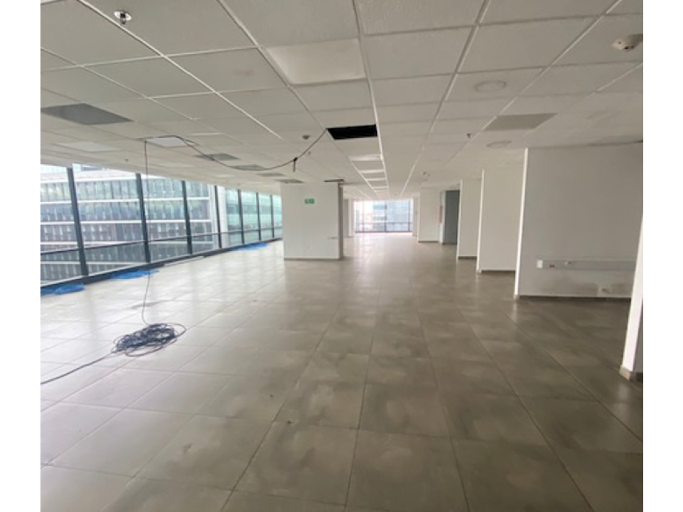 PISO DE OFICINAS CORPORATIVAS CIUDAD EMPRESARIAL SARMIENTO ANGULO — foto 4