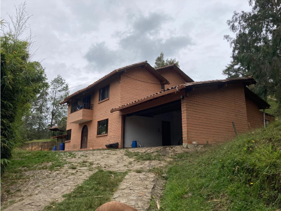 LOTE INDEPENDIENTE CON CASA EN VENTA SECTOR LAS PALMAS — foto 2