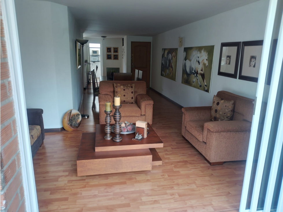 VENTA DE APARTAMENTO EN LAURELES SECTOR EL NOGAL — foto 2