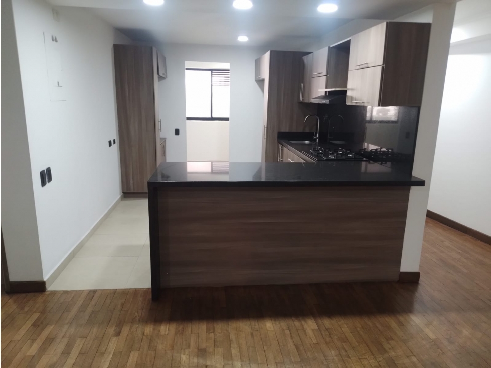 VENTA DE APARTAMENTO EL POBLADO SECTOR AGUACATALA — foto 3