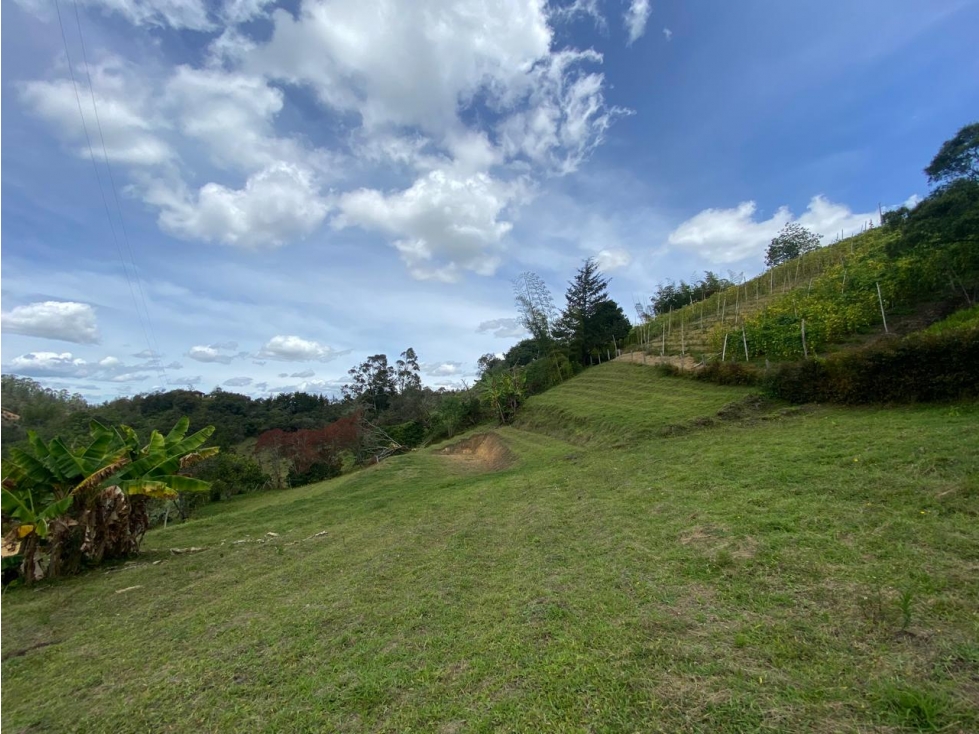 LOTE EN VENTA EN SAN VICENTE VEREDA LA PORQUERA