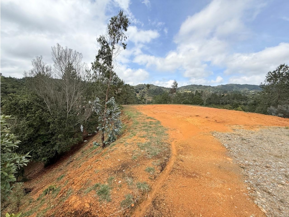 LOTE EN VENTA SAN SEBASTIAN DE LA CASTELLANA EL RETIRO — foto 3