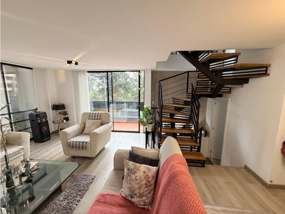 VENTA DE CASA TRIPLEX EN EL POBLADO SECTOR EL TESORO — foto 2