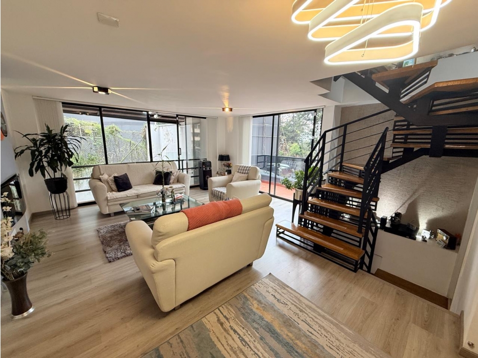 VENTA DE CASA TRIPLEX EN EL POBLADO SECTOR EL TESORO — foto 3