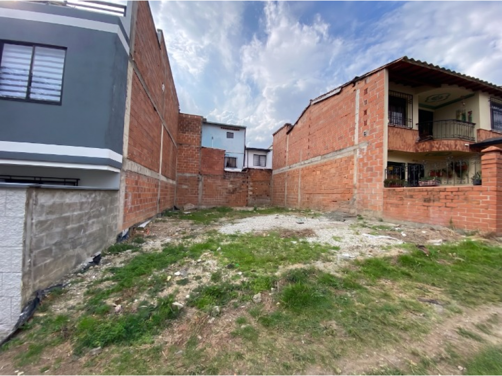 LOTE EN VENTA EN RIONEGRO, SECTOR LA ALAMEDA