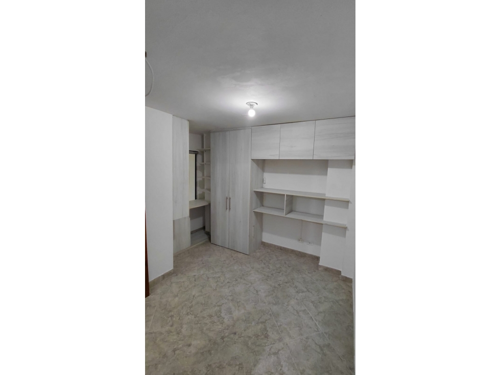 VENDO CASA EN SABANETA PISO 2 AMPLIOS ESPACIOS CERCA AL METRO — foto 5