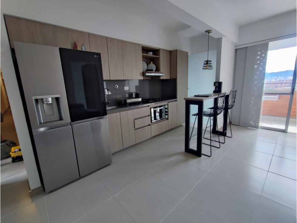 VENDO AMPLIO APARTAMENTO EN ITAGUI SANTA MARIA CERCA DEL C. DE LA MODA — foto 2