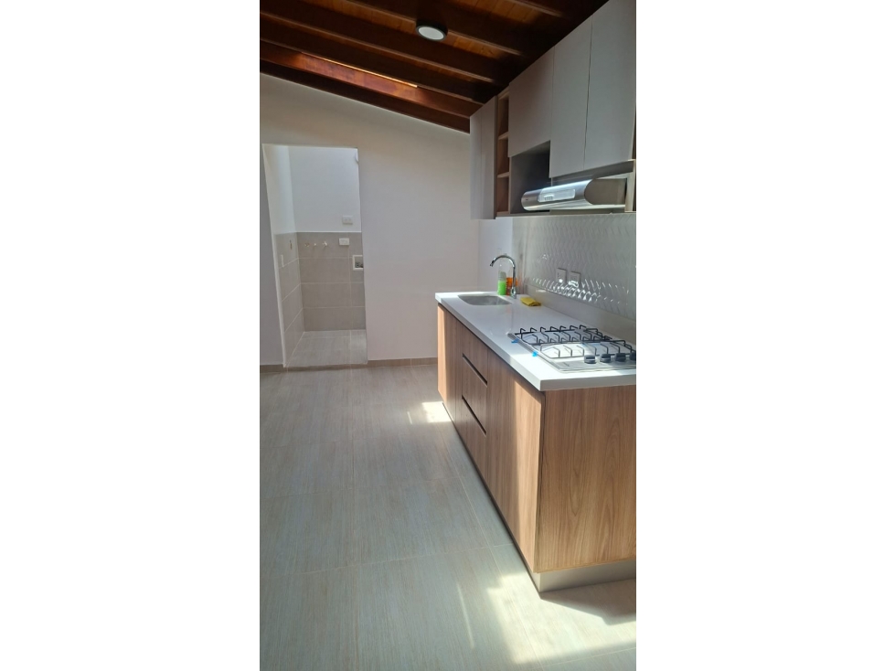 EN VENTA HERMOSO APARTAMENTO EN LAURELES PARA INVERTIR O RENTAS CORTAS — foto 5