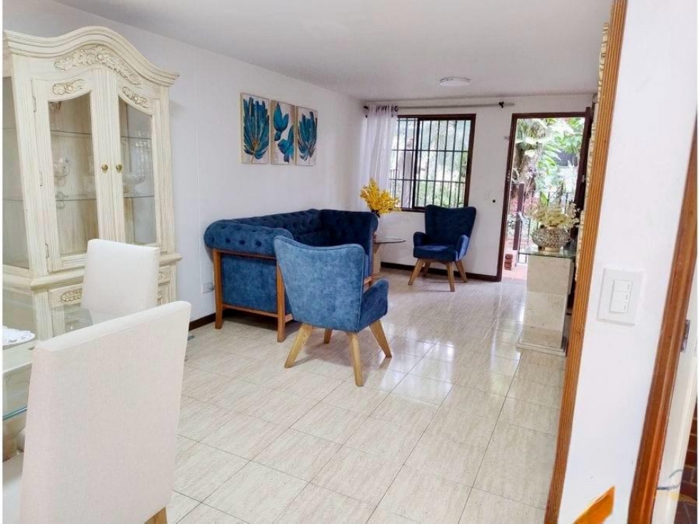 VENDO HERMOSA CASA UNIFAMILIAR EN SABANETA SECTOR PRADOS — foto 3