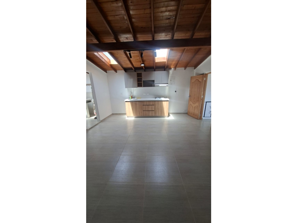 EN VENTA HERMOSO APARTAMENTO EN LAURELES PARA INVERTIR O RENTAS CORTAS — foto 4