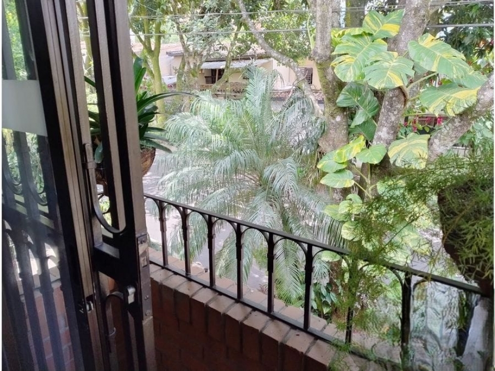 VENDO HERMOSA CASA UNIFAMILIAR EN SABANETA SECTOR PRADOS