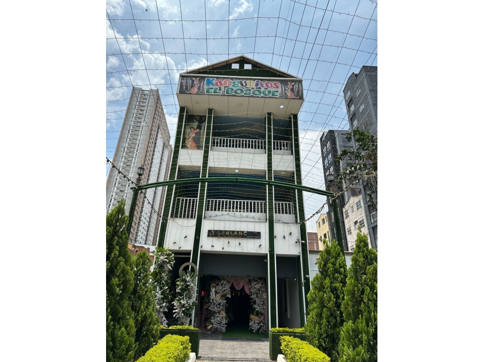 EN VENTA EDIFICIO DE LOCAL EN VIA PRINCINPIAL BELLO CENCOSUD - 3