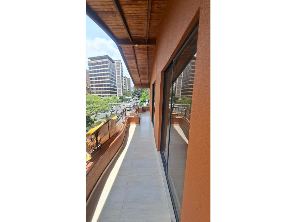 EN VENTA HERMOSO APARTAMENTO EN LAURELES PARA INVERTIR O RENTAS CORTAS