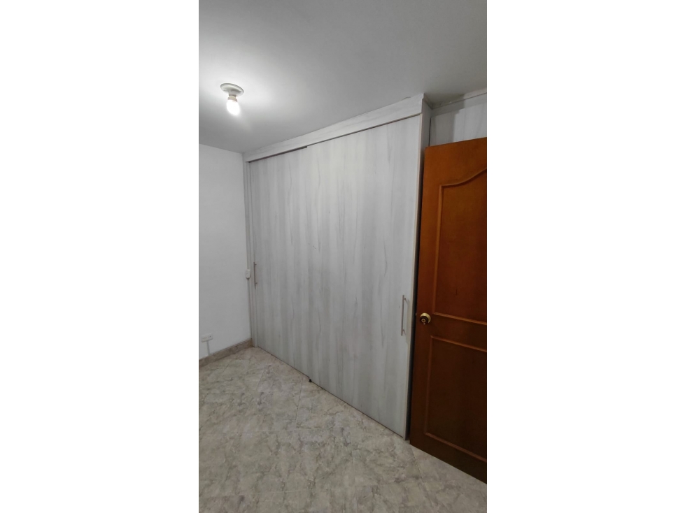 VENDO CASA EN SABANETA PISO 2 AMPLIOS ESPACIOS CERCA AL METRO — foto 6