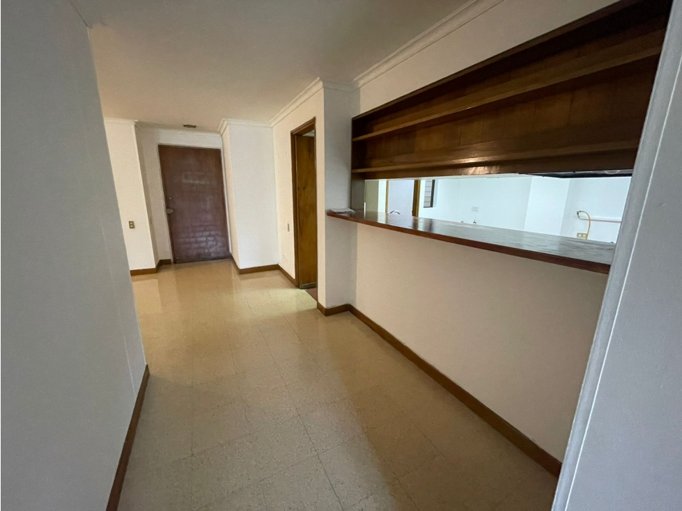 APARTAMENTO EN ZUÑIGA-POBLADO GARAJE DOBLE MUY CENTRAL — foto 6