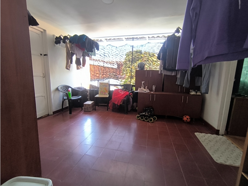 CASA LOTE CON ALTO POTENCIAL DE DESARROLLO EN LAURELES 7 PISOS — foto 3