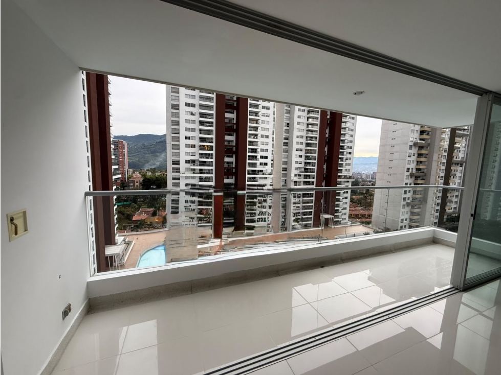 EN VENTA AMPLIO Y LINDO APARTAMENTO EN VERDE VIVO — foto 3
