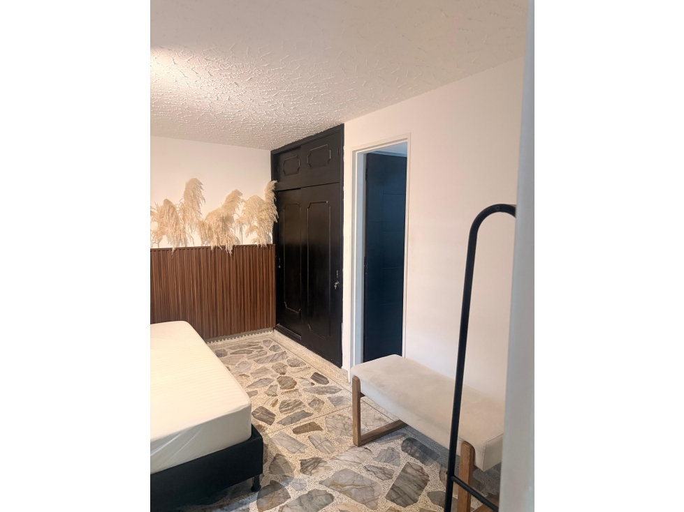 VENDO AMPLIO Y LINDO APARTAMENTO EN LAURELES PISO 1 — foto 6