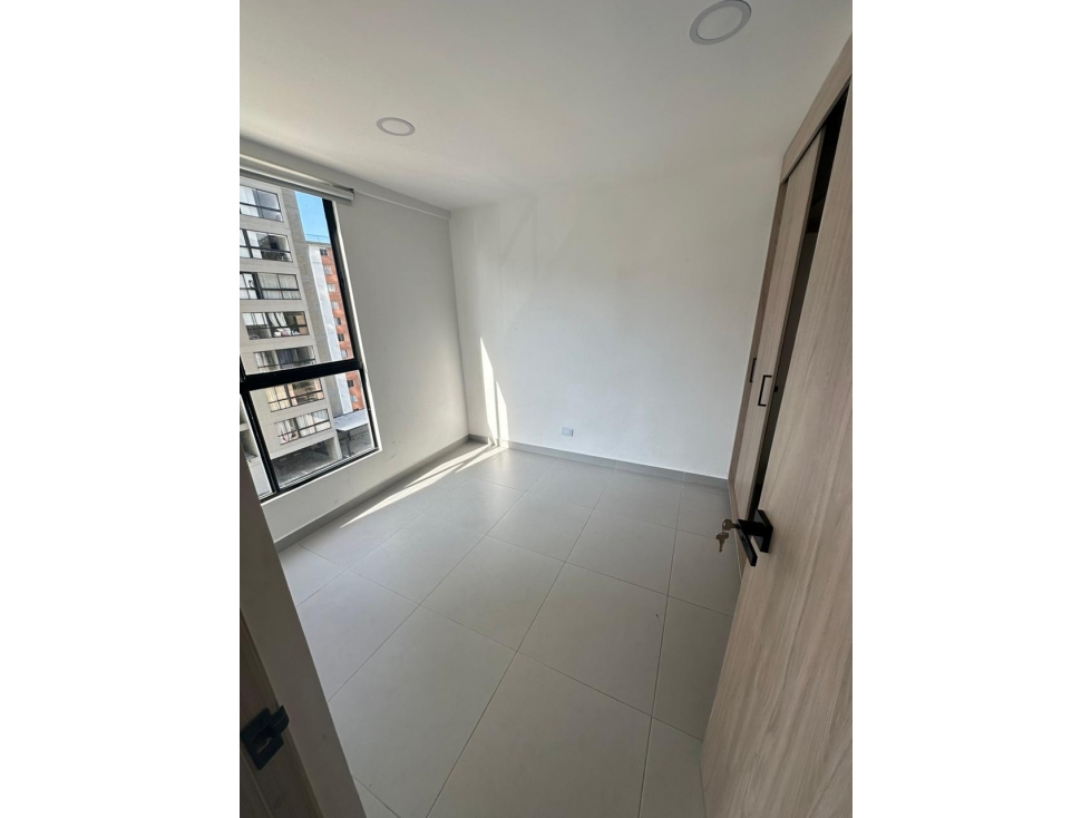 APARTAMENTO EN VENTA SECTOR CALASANZ PARTE ALTA, MEDELLIN* — foto 4