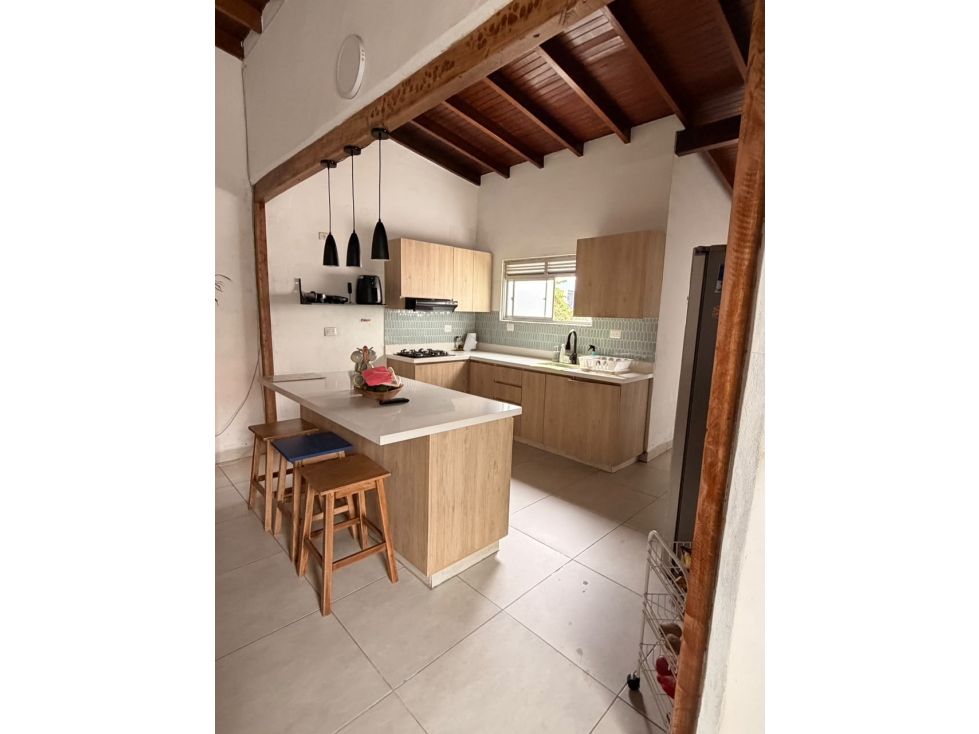 CASA P.H EN VENTA SECTOR CONQUISTADORES, MEDELLIN