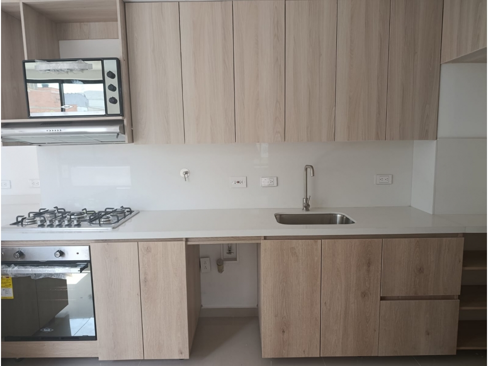 APARTAMENTO EN VENTA SECTOR BELEN ALAMEDA, MEDELLIN — foto 2