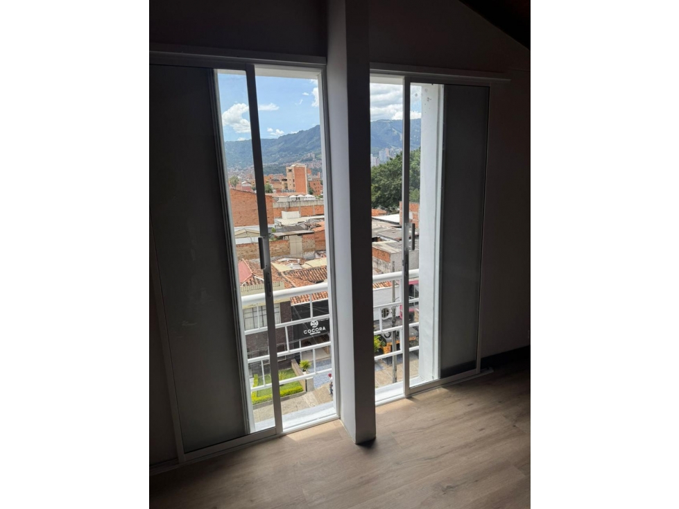 APARTAMENTO EN VENTA SECTOR LAURELES, MEDELLIN — foto 4